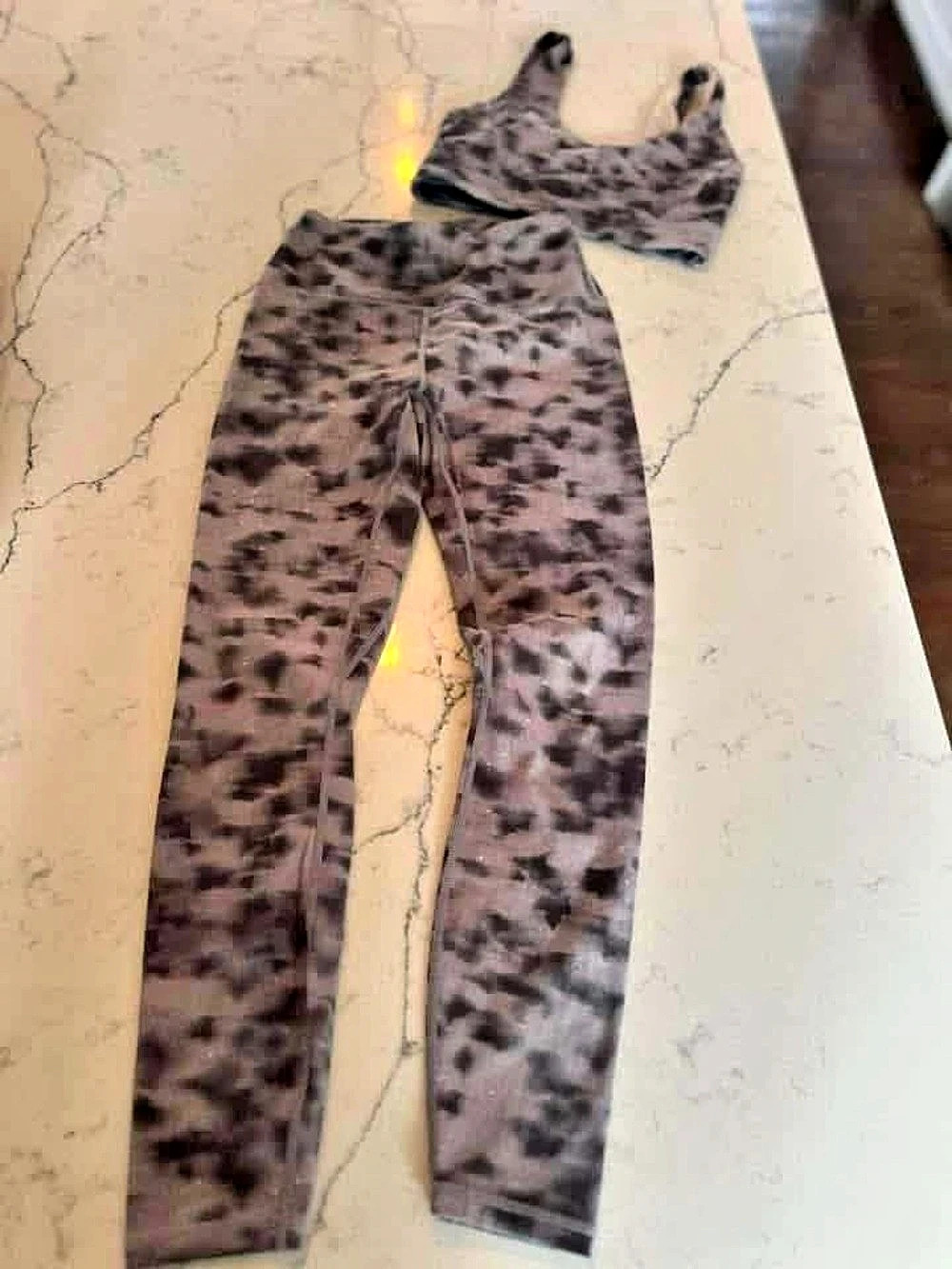 Varley xs Solarized Tie-Dye Leggings and Bra Set